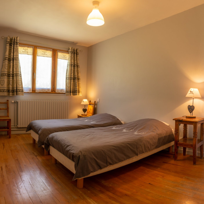 Chambre avec 2 lits en 90.