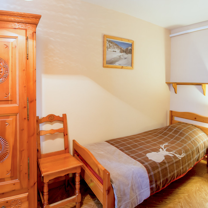 Chambre avec 2 lits 90cm